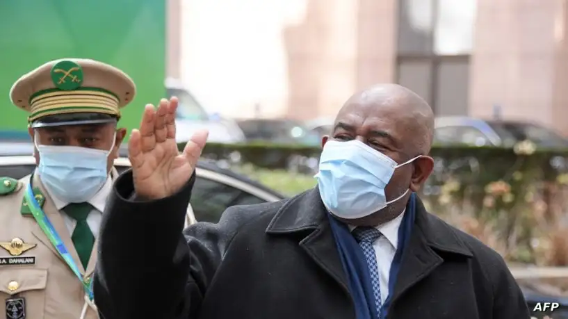 اعتداء بالسلاح الأبيض على رئيس عربي