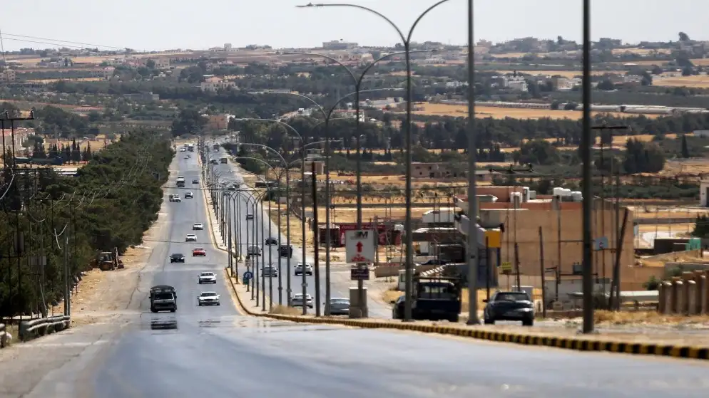 استمرار تأثير كتلة هوائية لطيفة الحرارة