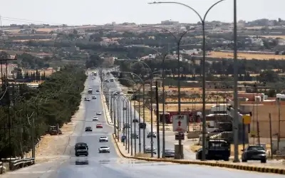 استمرار تأثير كتلة هوائية لطيفة الحرارة