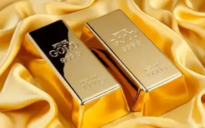 الذهب يرتفع إلى مستويات قياسية جديدة