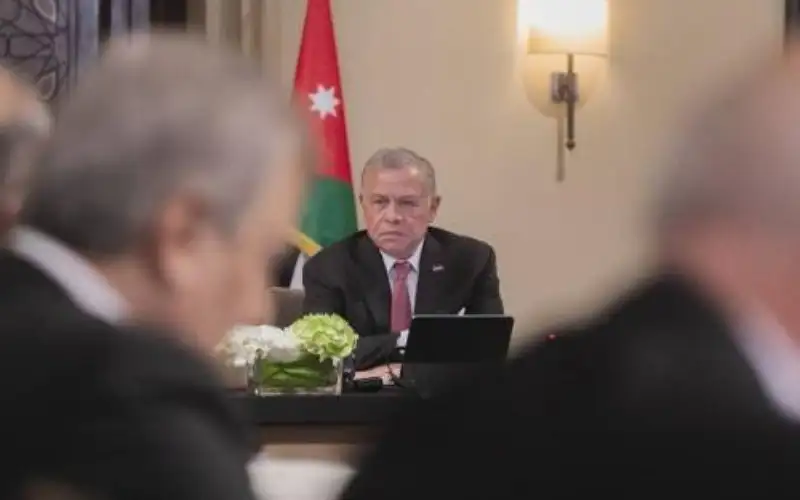 الملك يحدد مسارات الاقتصاد الوطني في