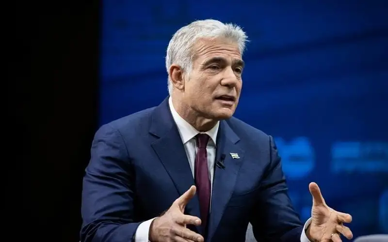 لابيد: علينا إبرام صفقة تبادل أسرى