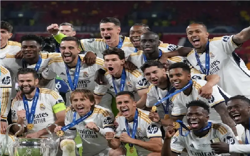 2.5 مليار يورو مكافآت دوري أبطال