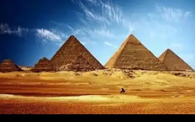 باحث أردني يفكك شيفرة أهرامات مصر