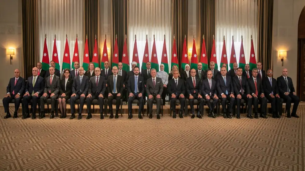 الحكومة تتقبل التهاني بصدور الإرادة الملكية