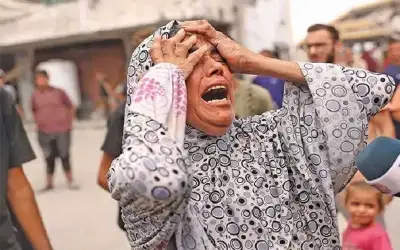 شهداء في قصف منازل ومدرسة تؤوي