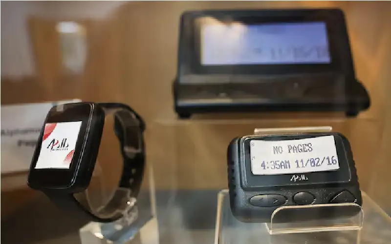 من لا يزال يستخدم أجهزة البيجر