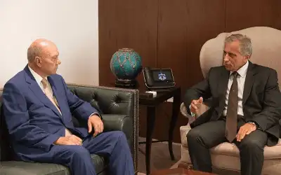 الفايز في رئاسة الوزراء وحسان يؤكد