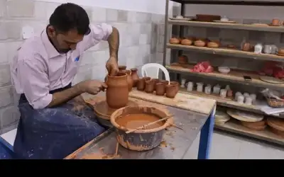 صناعة الفخار.. إرث عريق يستعيد التاريخ