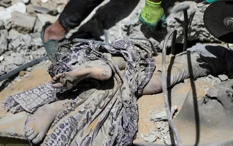 10 شهداء في قصف إسرائيلي على