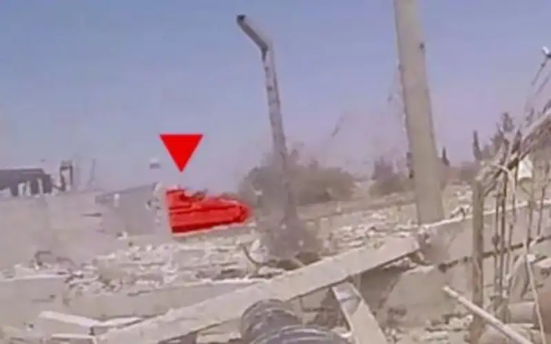 القسام تستولي على آلية عسكرية مفخخة