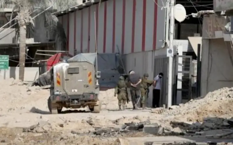اعتقال 20 فلسطينيا في الضفه وإصابة