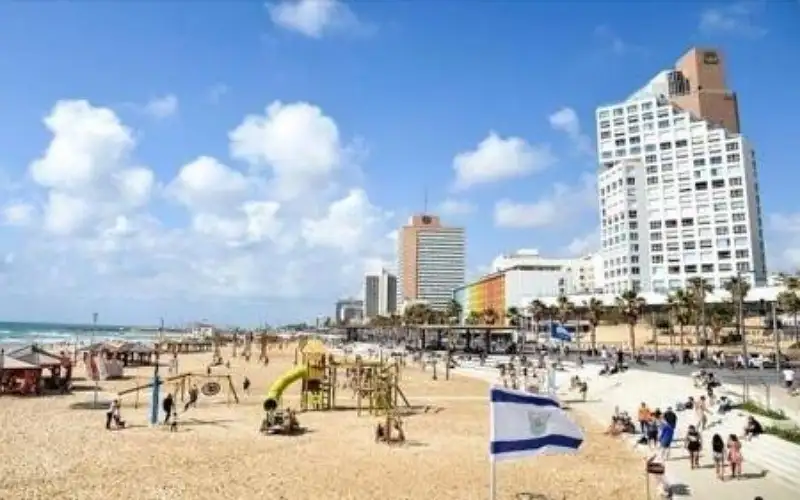 التصعيد مع لبنان .. الاحتلال يغلق