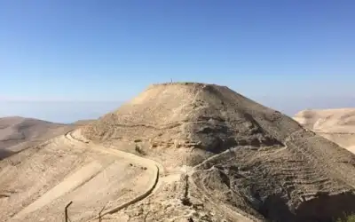 إنقاذ شخصين ضلا طريقهما خلال رحلة