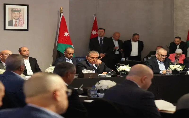 أبو طير يكتب عن مواجهة بين