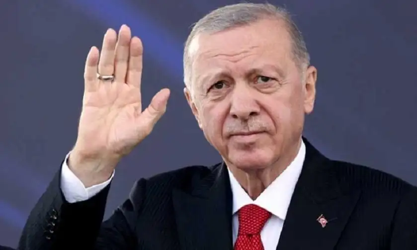 أردوغان: سأبحث وقف إراقة الدماء الفلسطينية