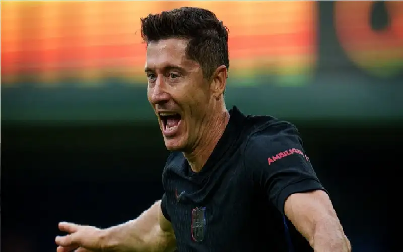 ليفاندوفسكي: لا أستطيع التعقيب على إصابة