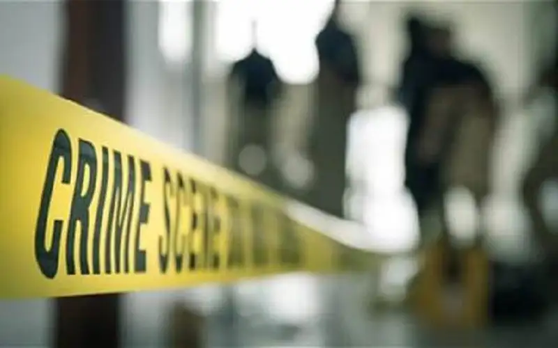 زوج ينحر زوجته أمام أولادهما وطالباتها