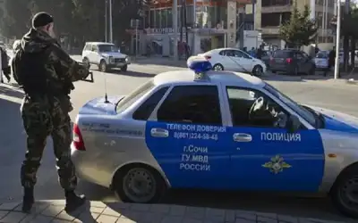 3 جرحى في هجوم بمطرقة في