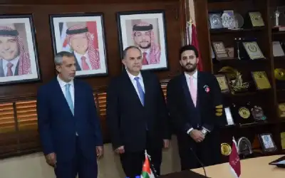 المحامي عبدالكريم المناصير يؤدي القسم القانوني