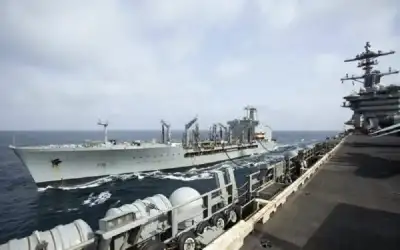 اصطدام سفينة أميركية بجسم مجهول في