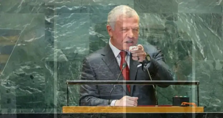 الملك يعود إلى أرض الوطن