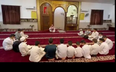 محافظ الزرقاء يؤكد دور المساجد في