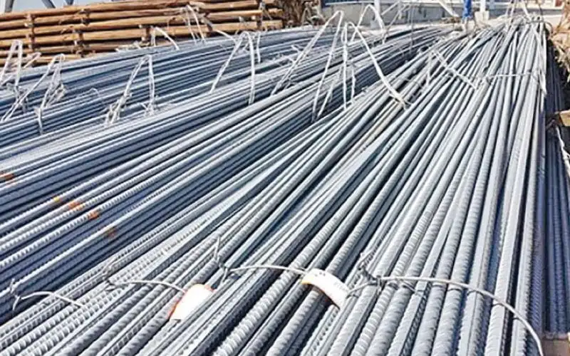 سعر الحديد يصعد ويتجه لتحقيق أكبر