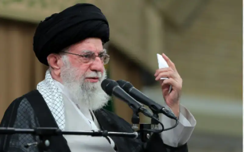 معلنا الحداد 5 أيام .. خامنئي