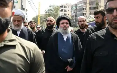 من هو هاشم صفي الدين الزعيم