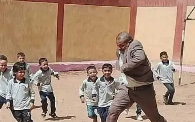 مدير مدرسة بالجيزة يتصدر محركات البحث
