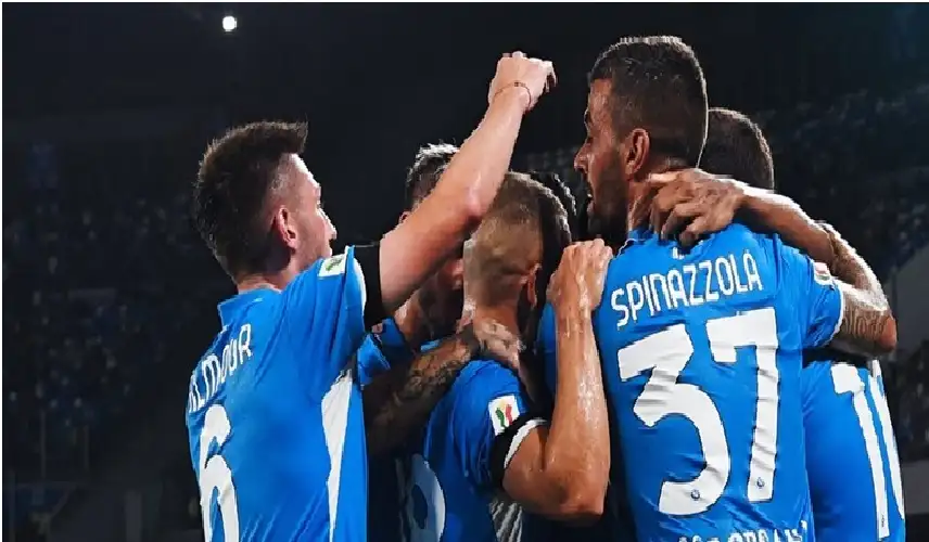 نابولي يتصدر بفارق نقطة عن يوفنتوس..