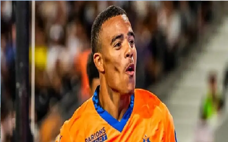 بـ60 مليون إسترليني.. برشلونة يطرق أبواب