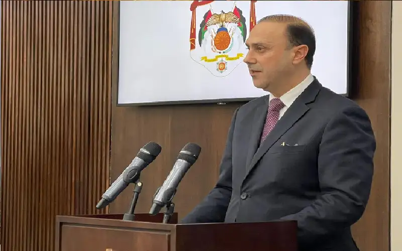 المومني: الأردن يعتز بواجبه الإنساني لنصرة