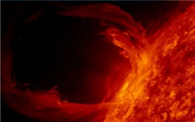 رصد توهج شمسي شديد القوة