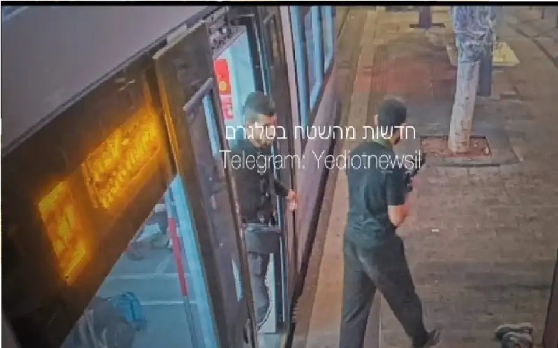 ساعدوا هذه الاسرائيلية بحل هذه المعضلة
