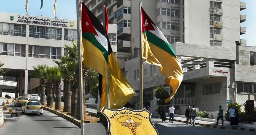 تركيب سماعات طبية متطورة للأطفال بمستشفى