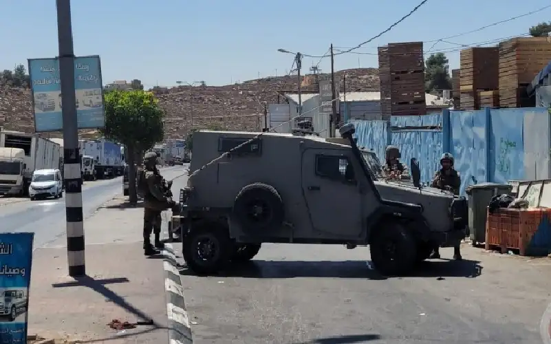 الاحتلال يعتقل 6 مواطنين من مدينة