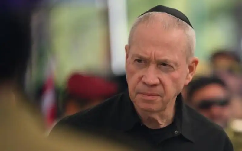 غالانت يتوعد لبنان بالمزيد من المفاجآت