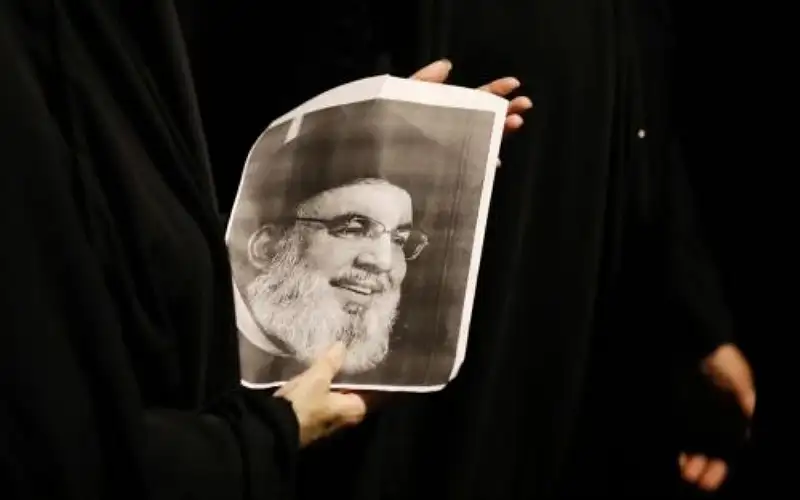 مصدر مقرب من حزب الله ينفي