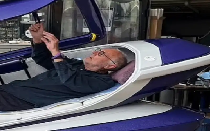 الشرطة الهولندية تداهم مكاتب مخترع كبسولة