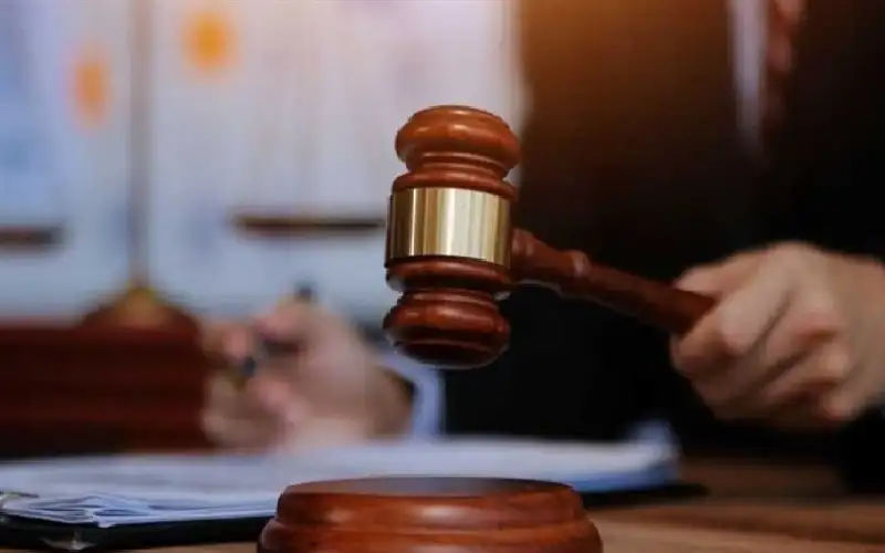 السجن مدى الحياة لمدان بـ90 جريمة