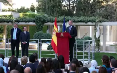 ملك إسبانيا من عمان: الصراع جلب
