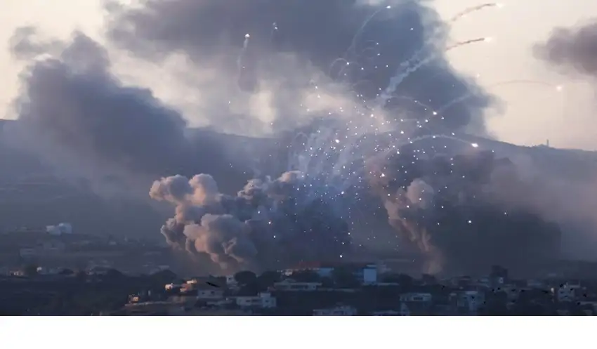 قصف عنيف يهز بيروت مع توسيع