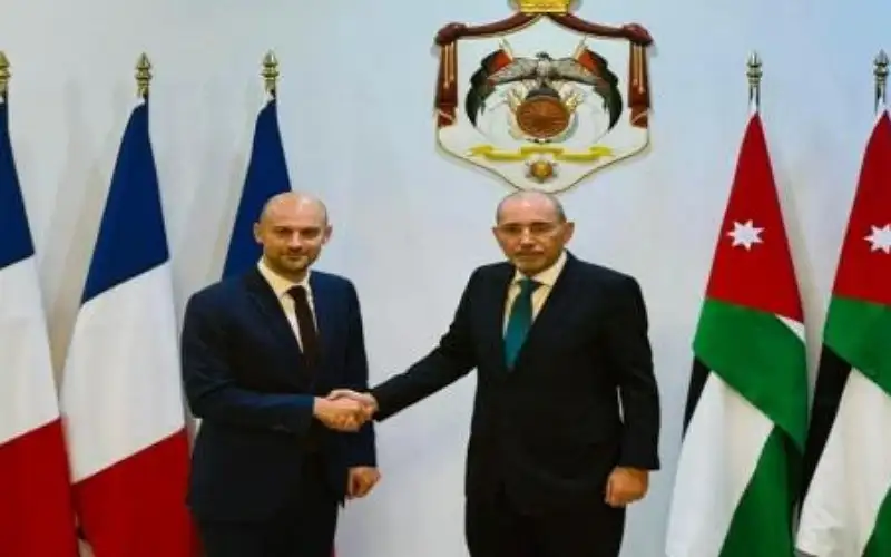 الصفدي يؤكد ضرورة توسيع الوقف الشامل