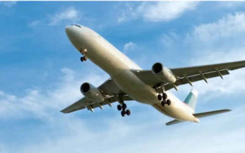 إيران تقرر إلغاء الرحلات الجوية اعتبارا