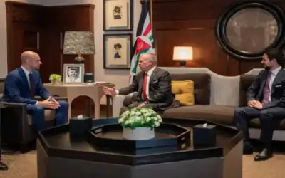 الملك يؤكد ضرورة وقف الحرب الإسرائيلية