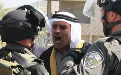 صاحب عبارة بهمش يسقط شهيدا على