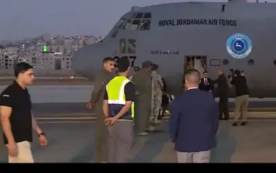 اجلاء 44 أردنيا من لبنان على