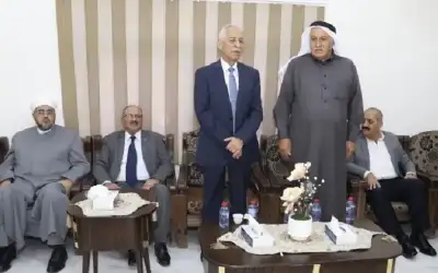 مندوبا عن الملك وولي العهد.. العيسوي